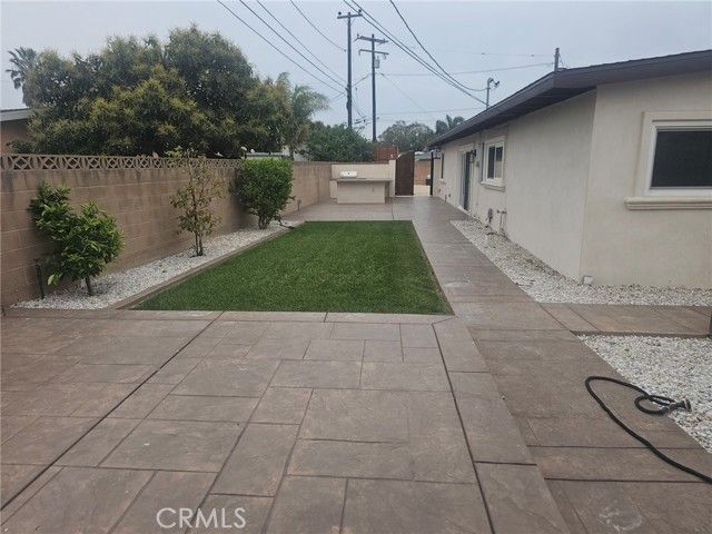 1720 Elsinore Circle, Oxnard, CA 93035