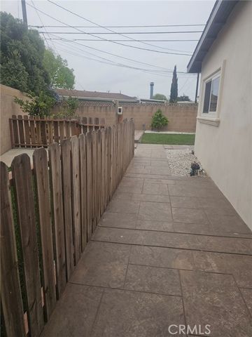 1720 Elsinore Circle, Oxnard, CA 93035