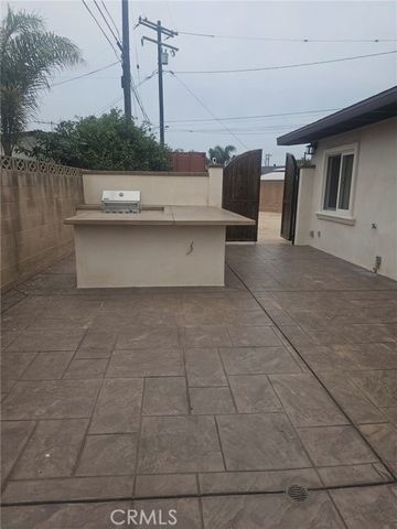 1720 Elsinore Circle, Oxnard, CA 93035