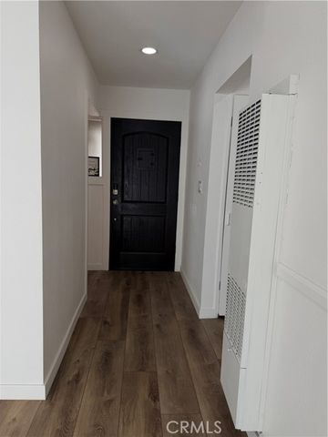 1720 Elsinore Circle, Oxnard, CA 93035