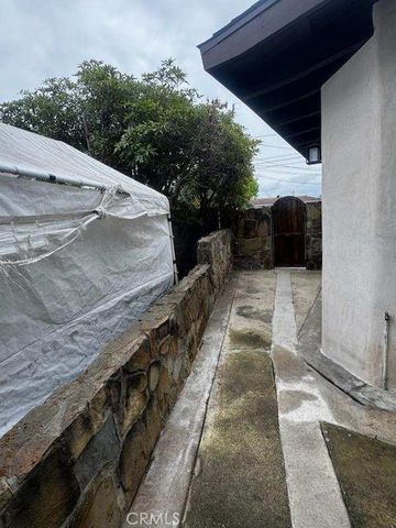 1720 Elsinore Circle, Oxnard, CA 93035