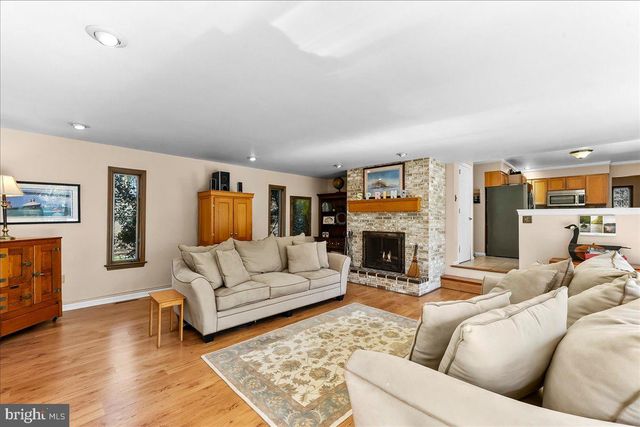 1850 BROOKS RD, West Chester, PA 19382