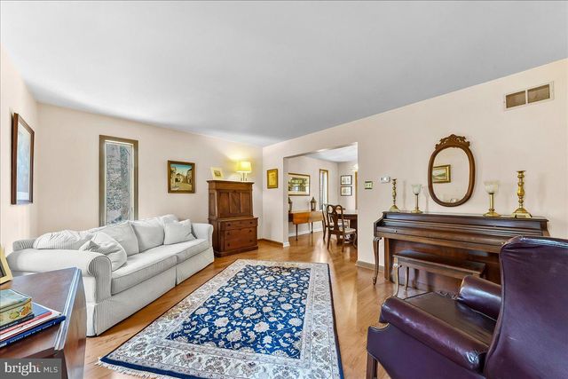 1850 BROOKS RD, West Chester, PA 19382