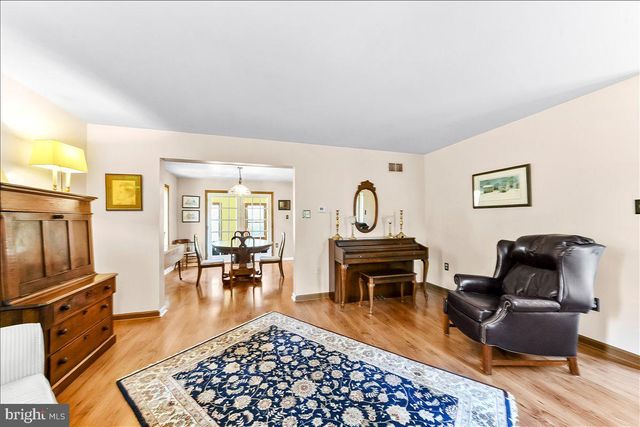 1850 BROOKS RD, West Chester, PA 19382