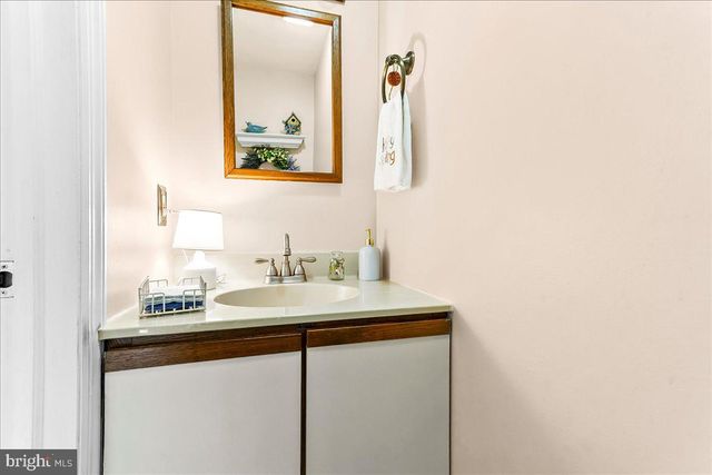 1850 BROOKS RD, West Chester, PA 19382