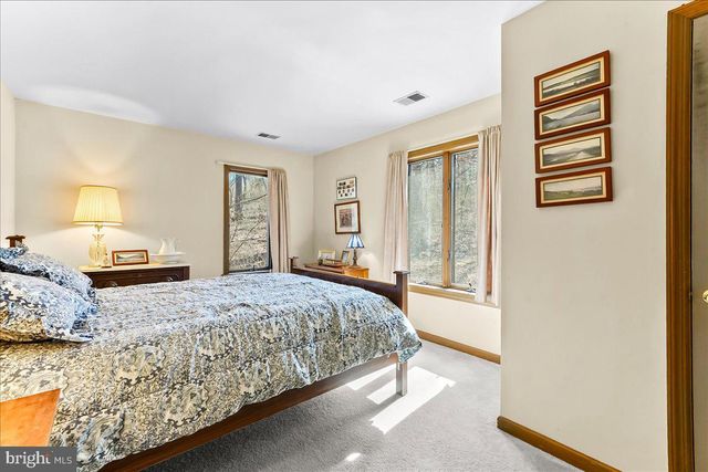 1850 BROOKS RD, West Chester, PA 19382