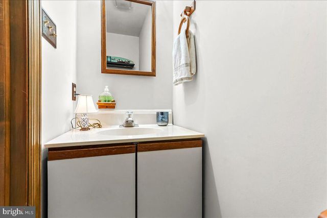 1850 BROOKS RD, West Chester, PA 19382