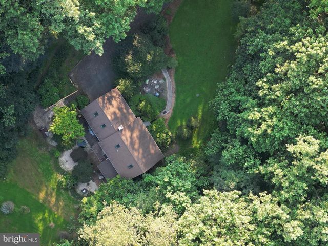 1850 BROOKS RD, West Chester, PA 19382