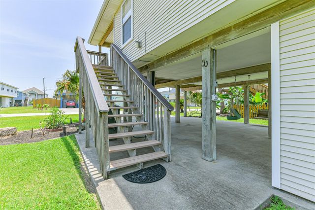 4030 Fort Bend Drive, Galveston, TX 77554