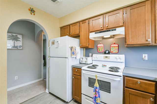 4030 Fort Bend Drive, Galveston, TX 77554