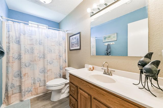 4030 Fort Bend Drive, Galveston, TX 77554