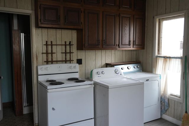 220 W. TRAER ST., Greene, IA 50636