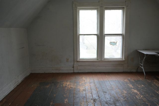 220 W. TRAER ST., Greene, IA 50636
