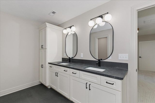 2610 N Wilderness Circle, Wichita, KS 67226