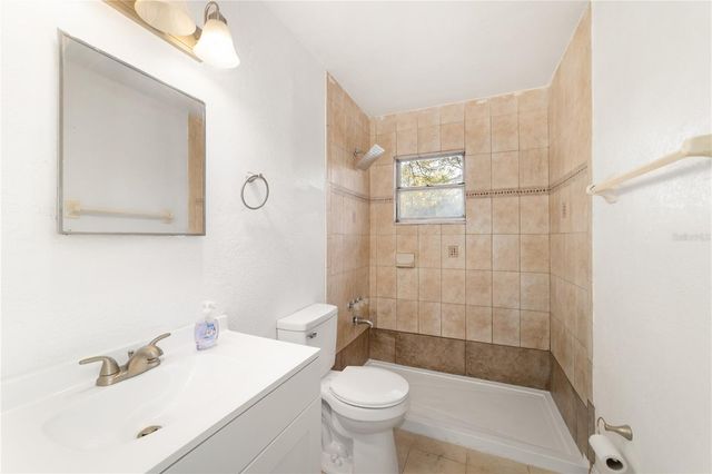 2216 NE 38TH STREET, Ocala, FL 34479