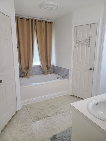 1605 Top Bluff Lane, Shreveport, LA 71109