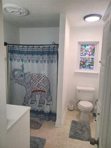 1605 Top Bluff Lane, Shreveport, LA 71109