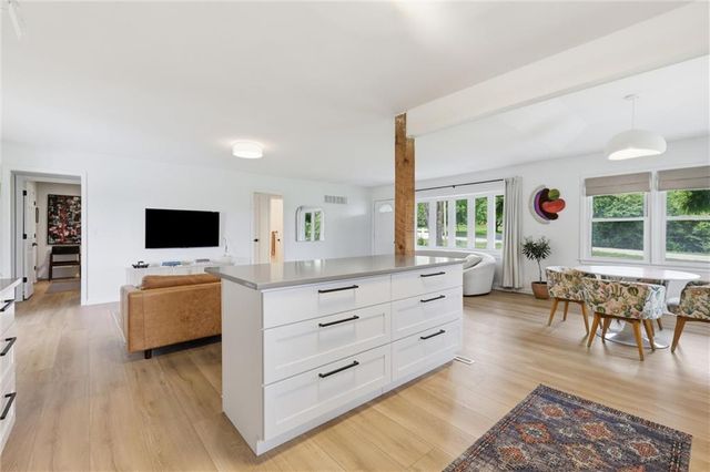 23485 W 207th Street, Spring Hill, KS 66083