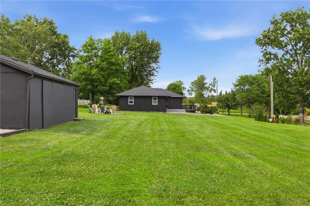 23485 W 207th Street, Spring Hill, KS 66083
