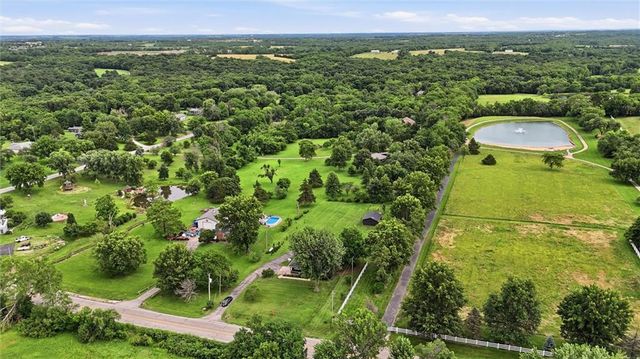 23485 W 207th Street, Spring Hill, KS 66083
