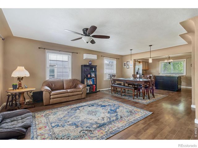 327 W Eisenhower Boulevard, Loveland, CO 80537