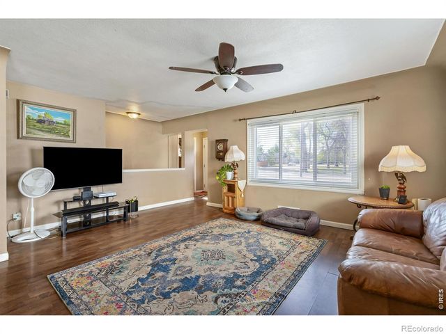 327 W Eisenhower Boulevard, Loveland, CO 80537