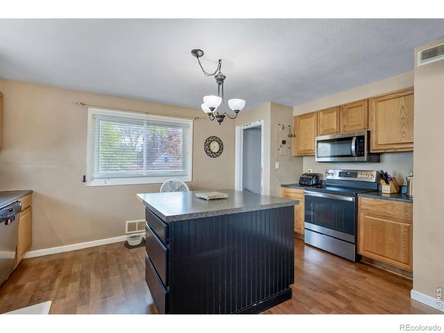 327 W Eisenhower Boulevard, Loveland, CO 80537