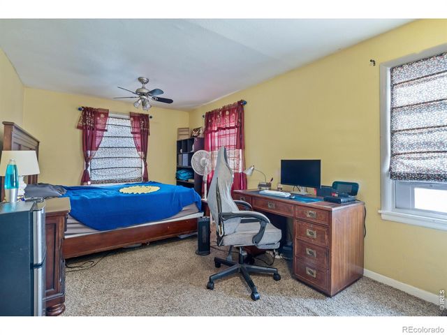 327 W Eisenhower Boulevard, Loveland, CO 80537