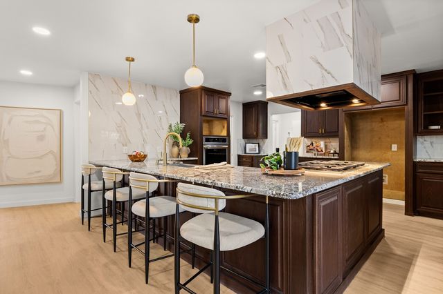 2324 Wooded Acres Drive, Waco, TX 76710