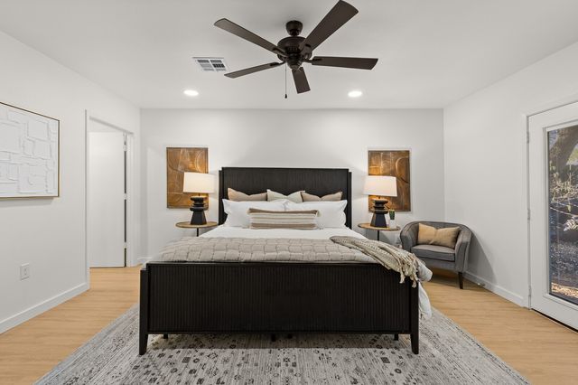 2324 Wooded Acres Drive, Waco, TX 76710