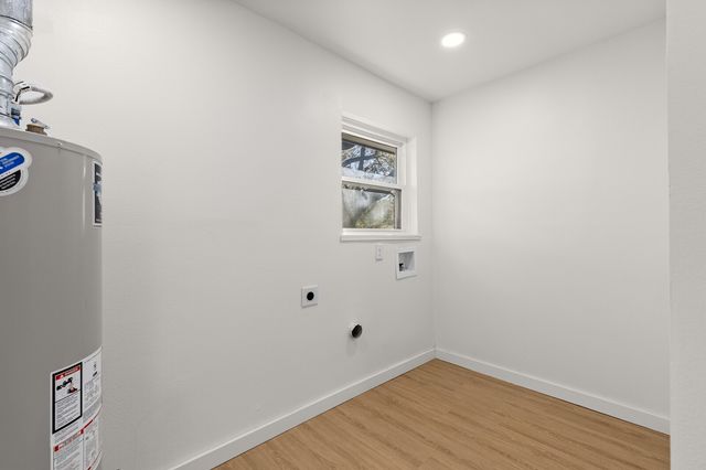 2324 Wooded Acres Drive, Waco, TX 76710