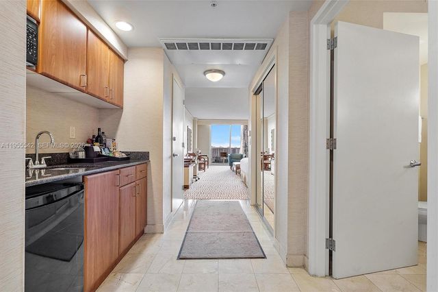 18001 Collins Avenue 1817, Sunny Isles Beach, FL 33160