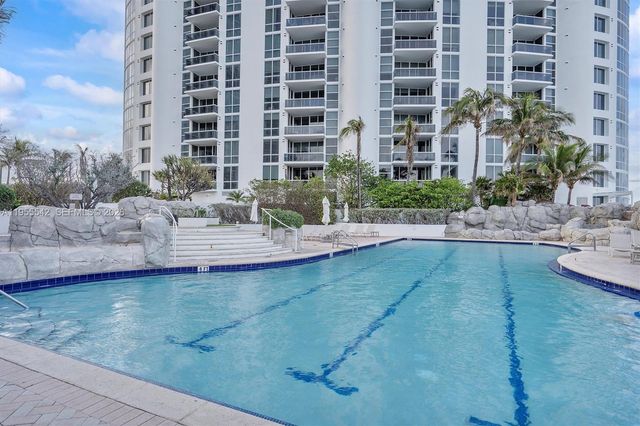 18001 Collins Avenue 1817, Sunny Isles Beach, FL 33160
