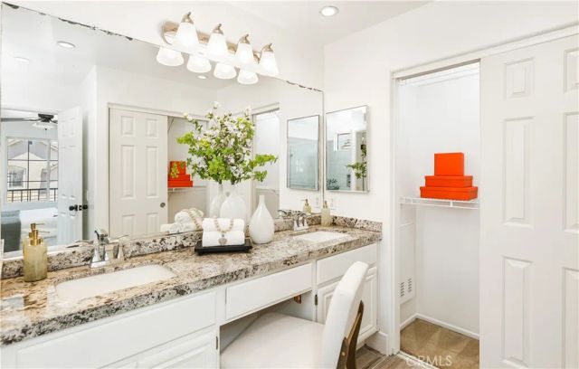 26 Bloomfield Lane, Rancho Santa Margarita, CA 92688