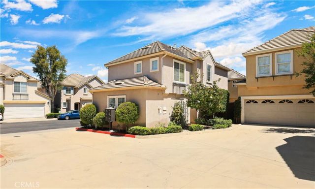 26 Bloomfield Lane, Rancho Santa Margarita, CA 92688