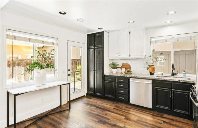 26 Bloomfield Lane, Rancho Santa Margarita, CA 92688
