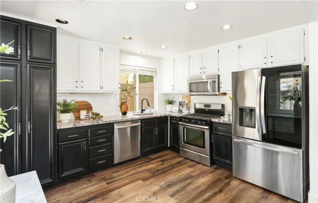 26 Bloomfield Lane, Rancho Santa Margarita, CA 92688