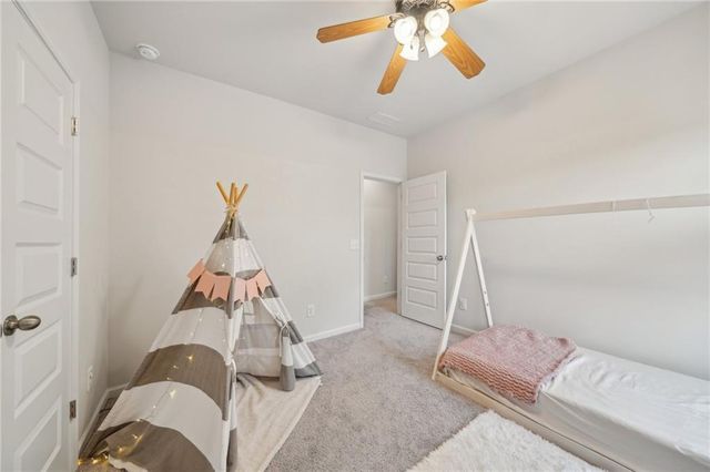 302 Braswell Court, Woodstock, GA 30188