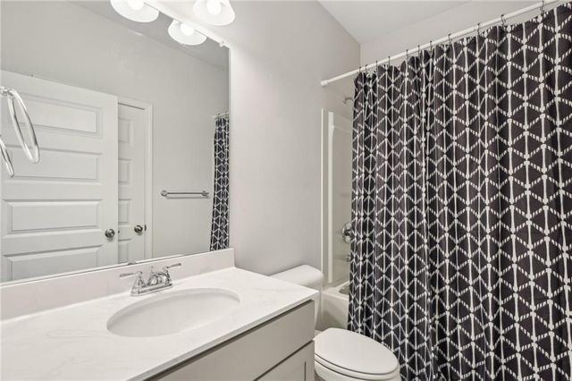 302 Braswell Court, Woodstock, GA 30188