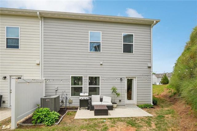 302 Braswell Court, Woodstock, GA 30188