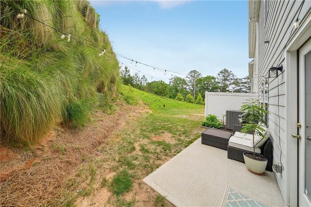 302 Braswell Court, Woodstock, GA 30188