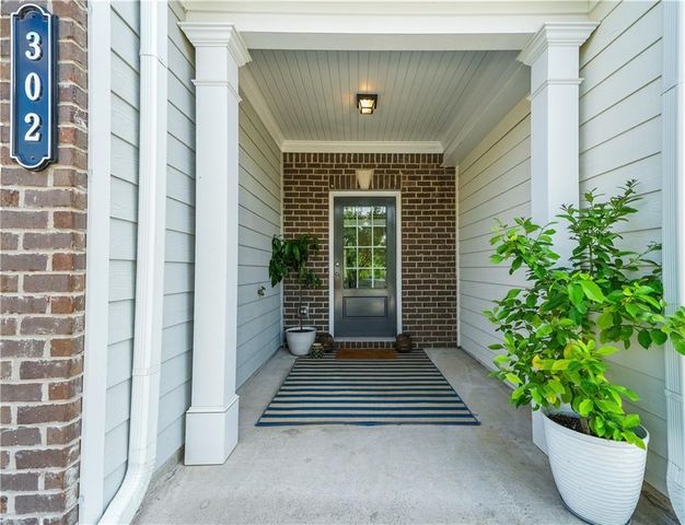 302 Braswell Court, Woodstock, GA 30188