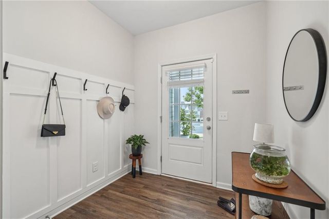 302 Braswell Court, Woodstock, GA 30188
