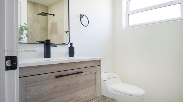 3251 NW 23rd Ct, Lauderdale Lakes, FL 33311