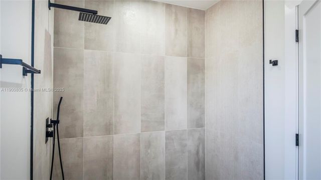 3251 NW 23rd Ct, Lauderdale Lakes, FL 33311