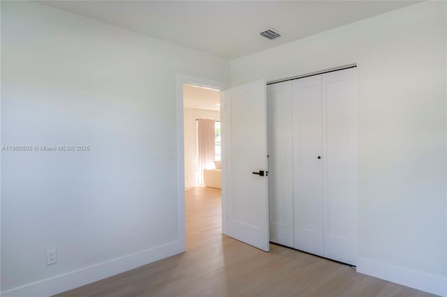 3251 NW 23rd Ct, Lauderdale Lakes, FL 33311