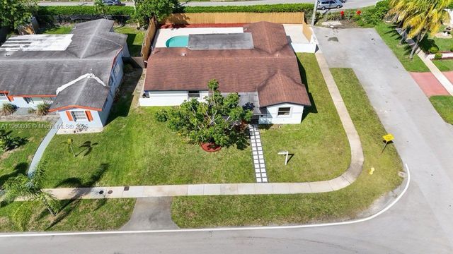 3251 NW 23rd Ct, Lauderdale Lakes, FL 33311