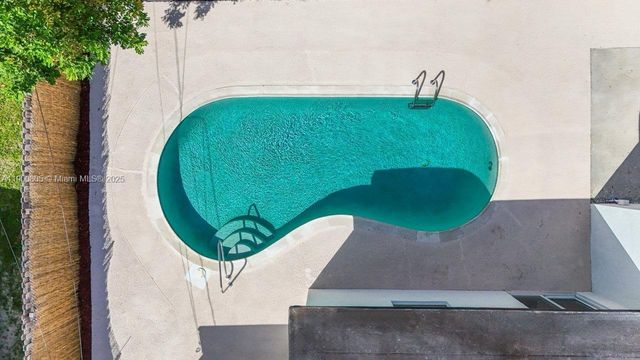 3251 NW 23rd Ct, Lauderdale Lakes, FL 33311