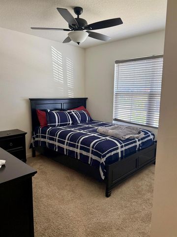 1405 Pace Drive NW, Palm Bay, FL 32907