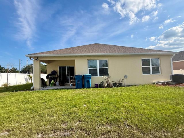 1405 Pace Drive NW, Palm Bay, FL 32907